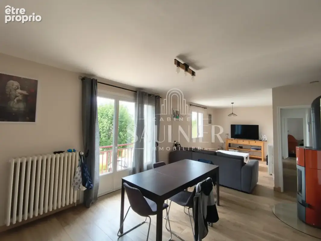 A La Chapelle Vendômoise, maison de 3 chambres - photo 3