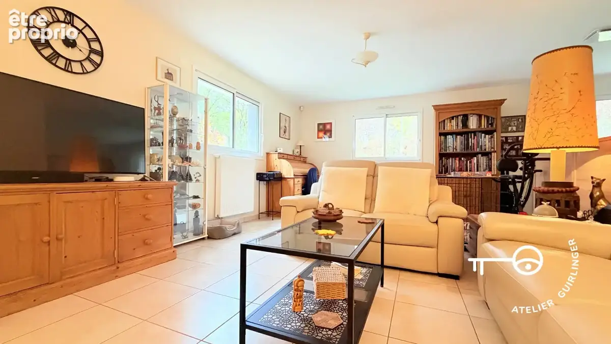 Offrez-vous le confort d'une maison moderne au coeur d'un environnement idyllique et verdoyant. - photo 22