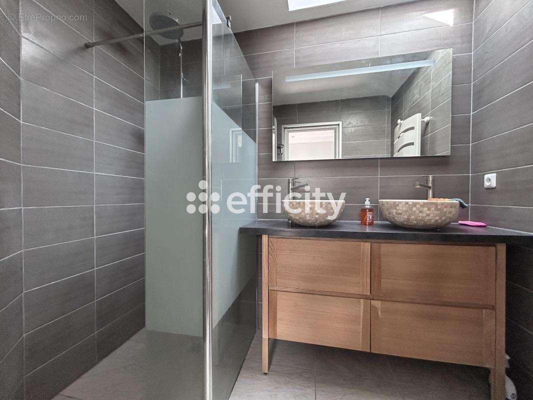 Maison à VILLENEUVE-D&#039;ASCQ