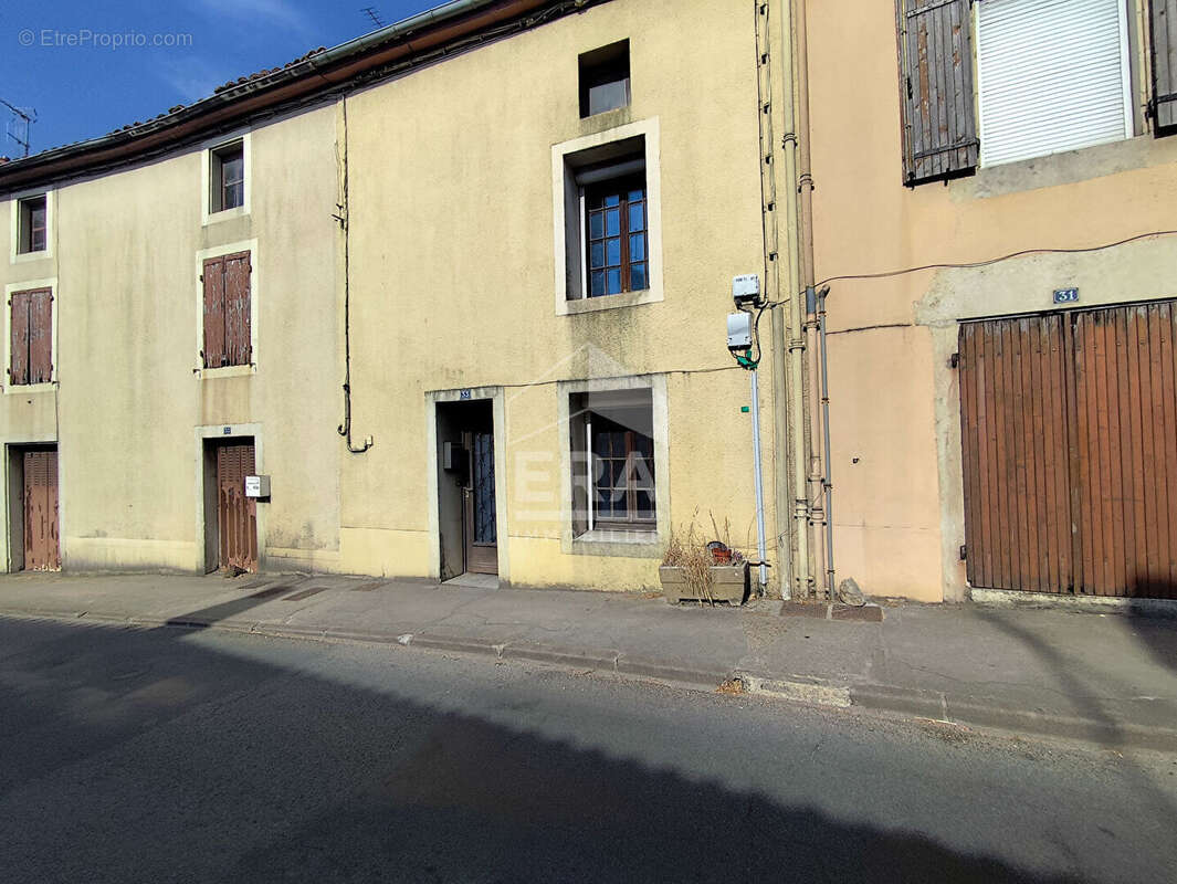 Maison 101 m² à Gencay  - photo 2