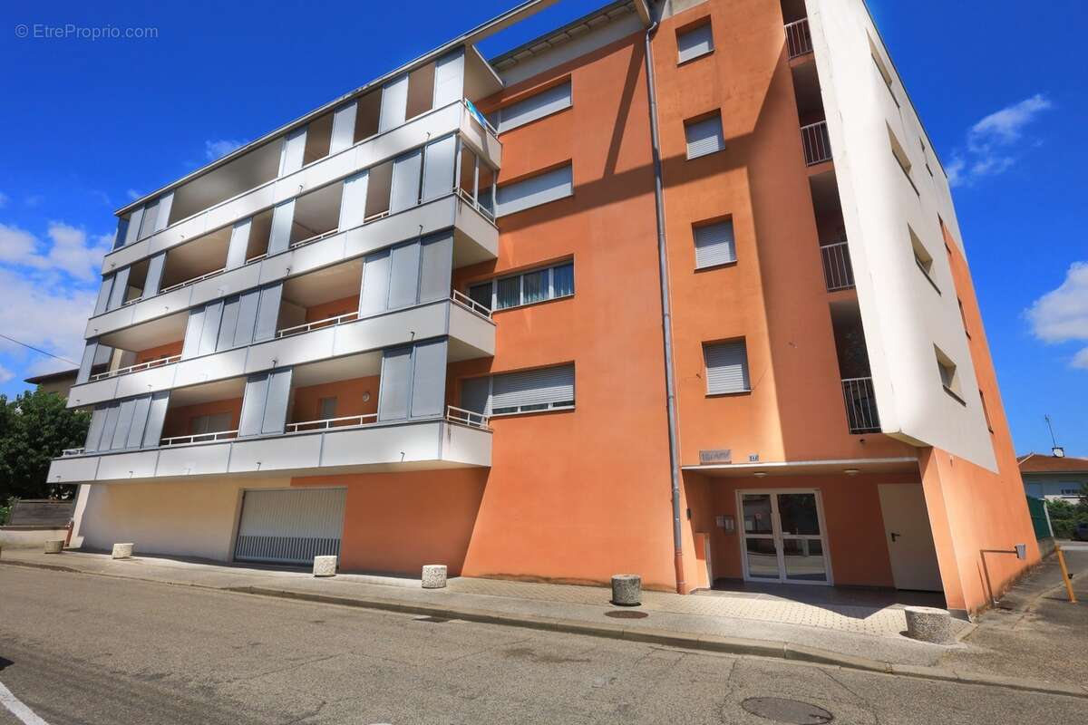 Appartement à vendre 5 pièces garage+ cave + parking BOURG EN BRESSE (01) - photo 9