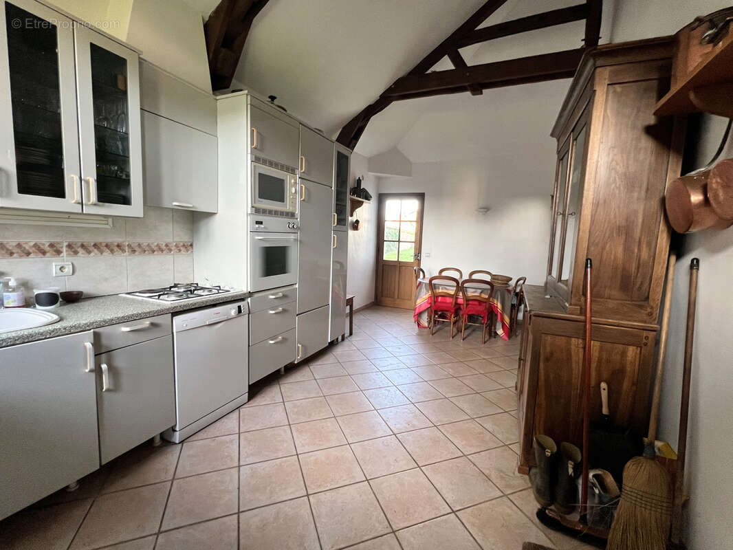 Maison à HOUDAN