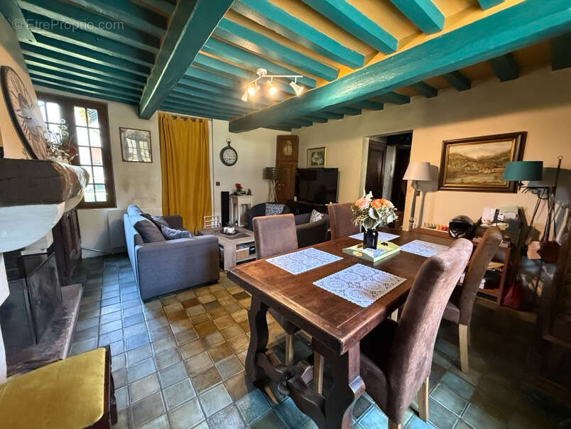 Maison à PONT-SAINTE-MAXENCE