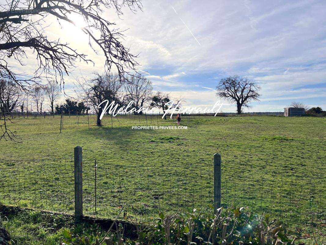 Maison à PARIGNE-L'EVEQUE