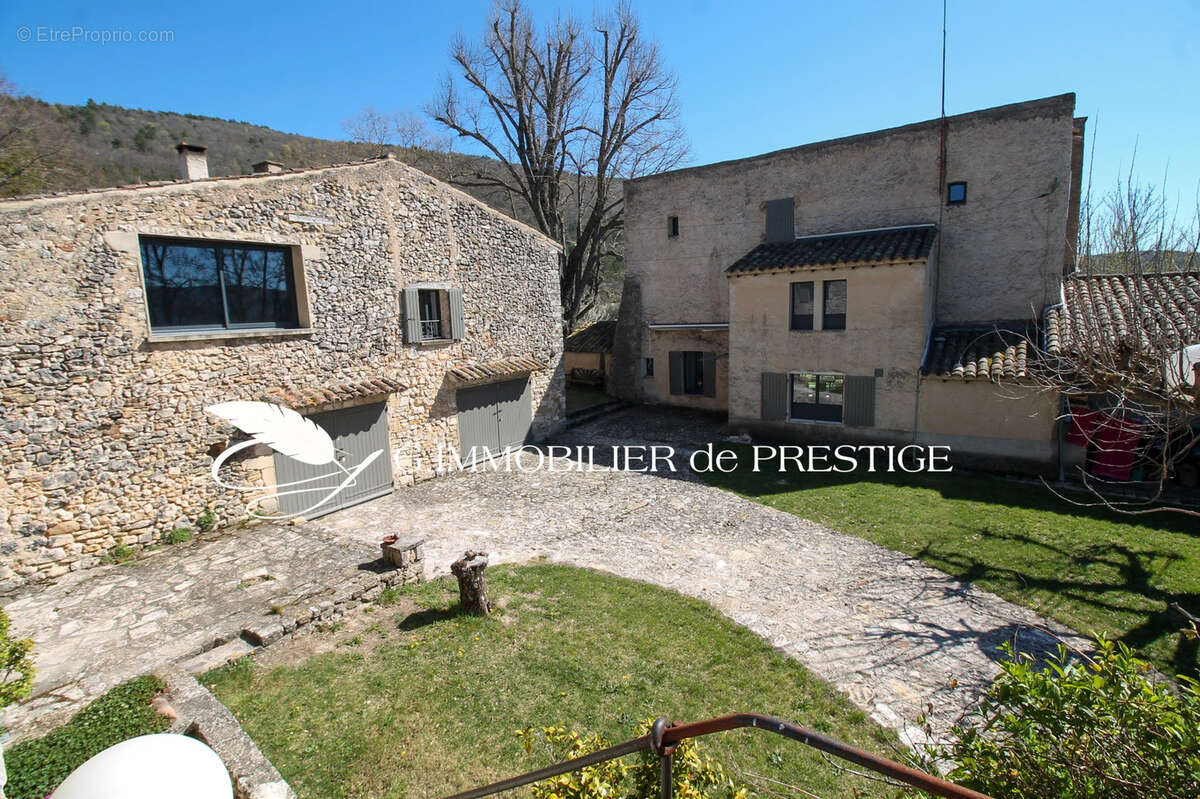 Une propriété d’exception au cœur d'un domaine de 9 hectares avec vues panoramiques - photo 31