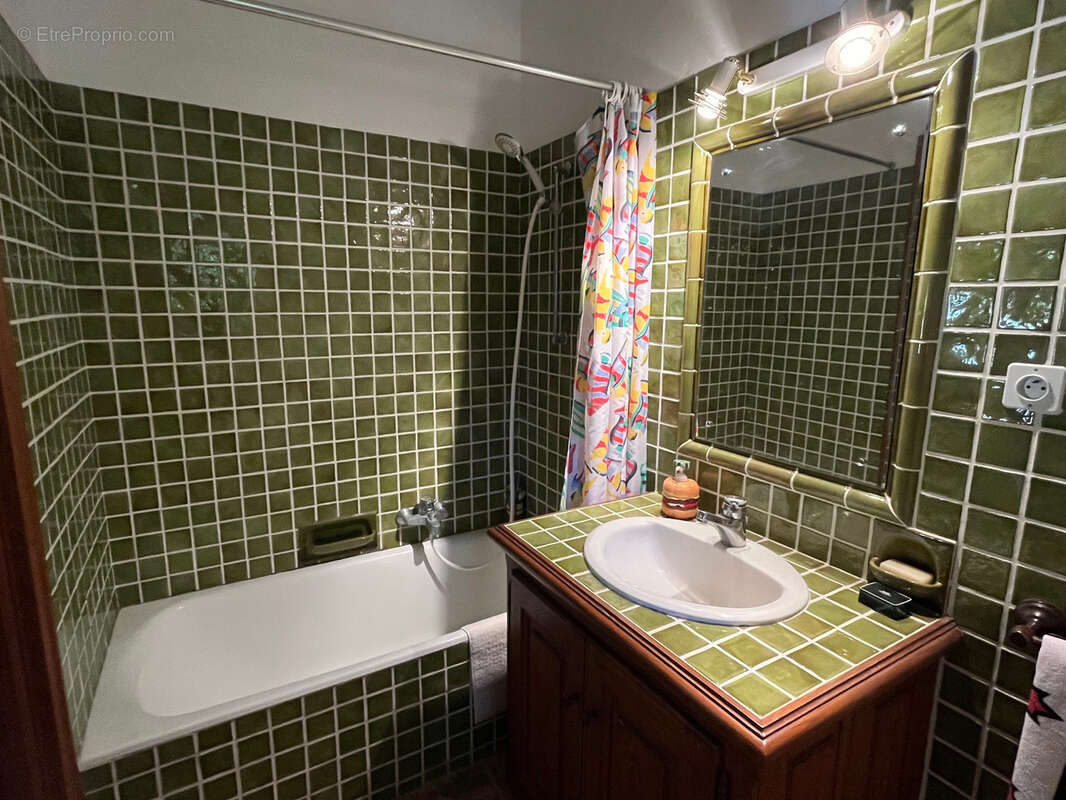 Maison à SAINT-VALLIER-DE-THIEY