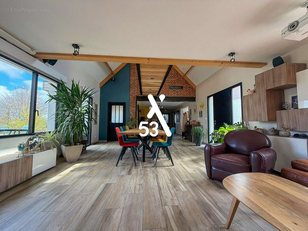 Maison à ACQUIN-WESTBECOURT