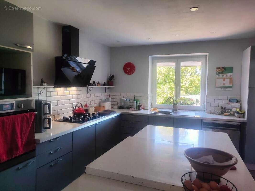 Maison à ORADOUR-SUR-VAYRES