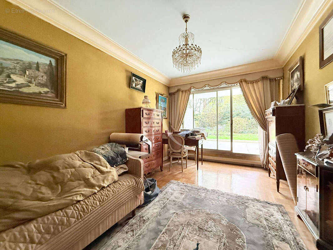 Appartement à NOGENT-SUR-MARNE