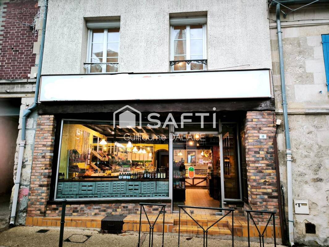 Photo 1 - Commerce à VERNEUIL-EN-HALATTE