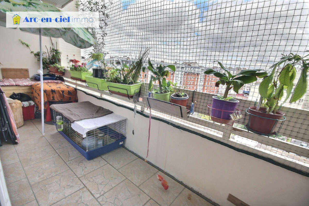 Appartement à AUBERVILLIERS