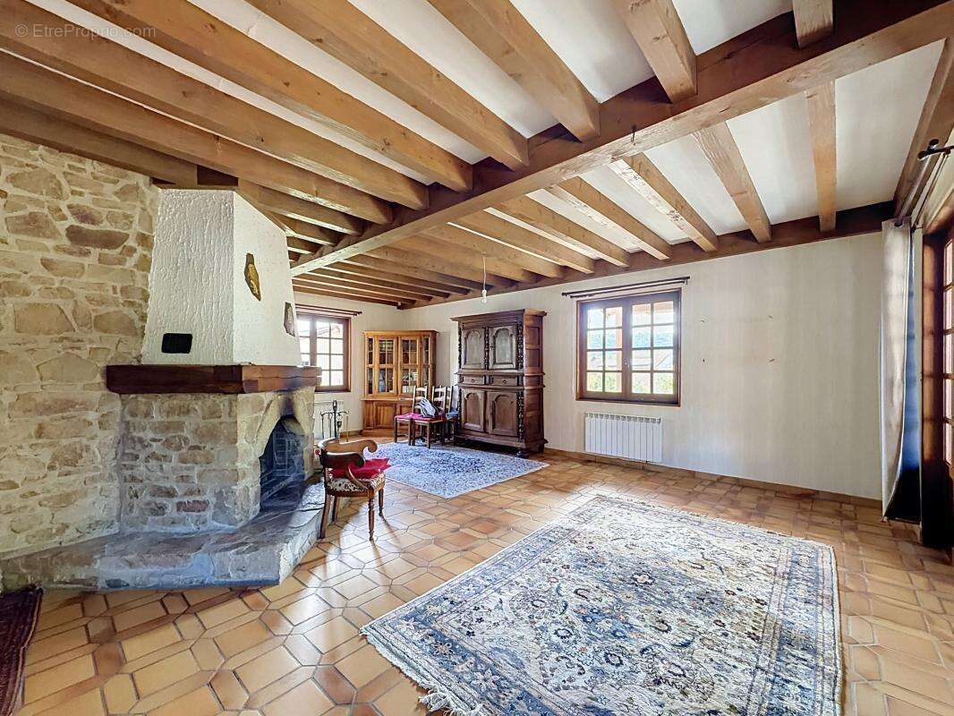 Maison à CONDRIEU
