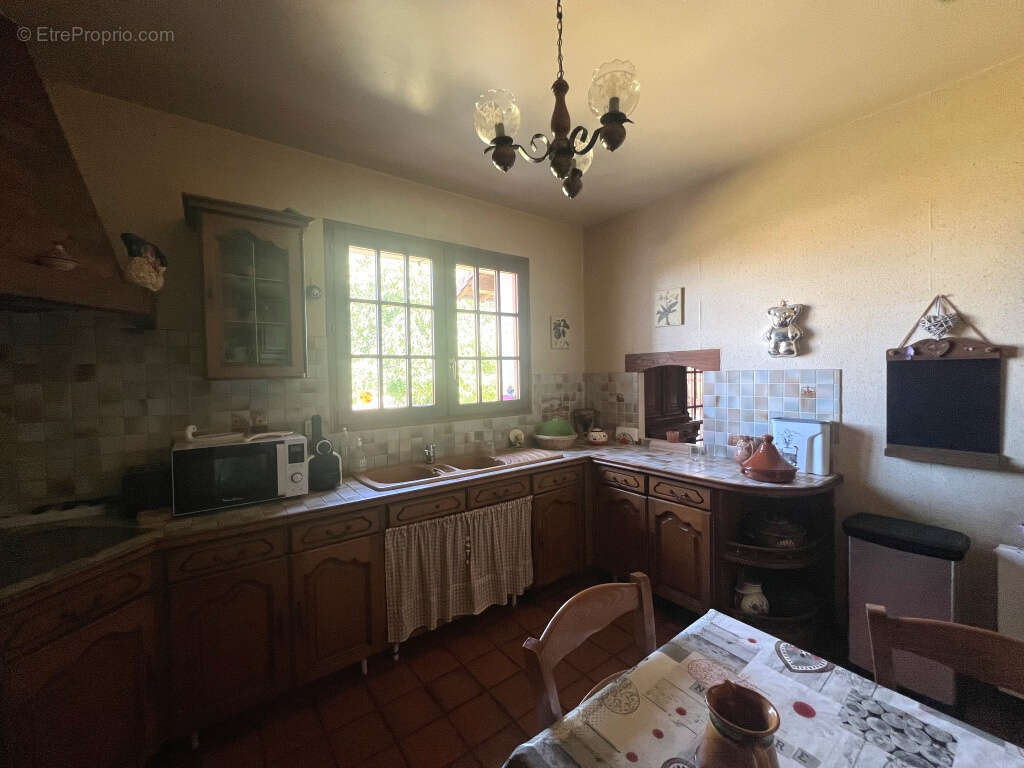 Maison à PONT-SUR-YONNE