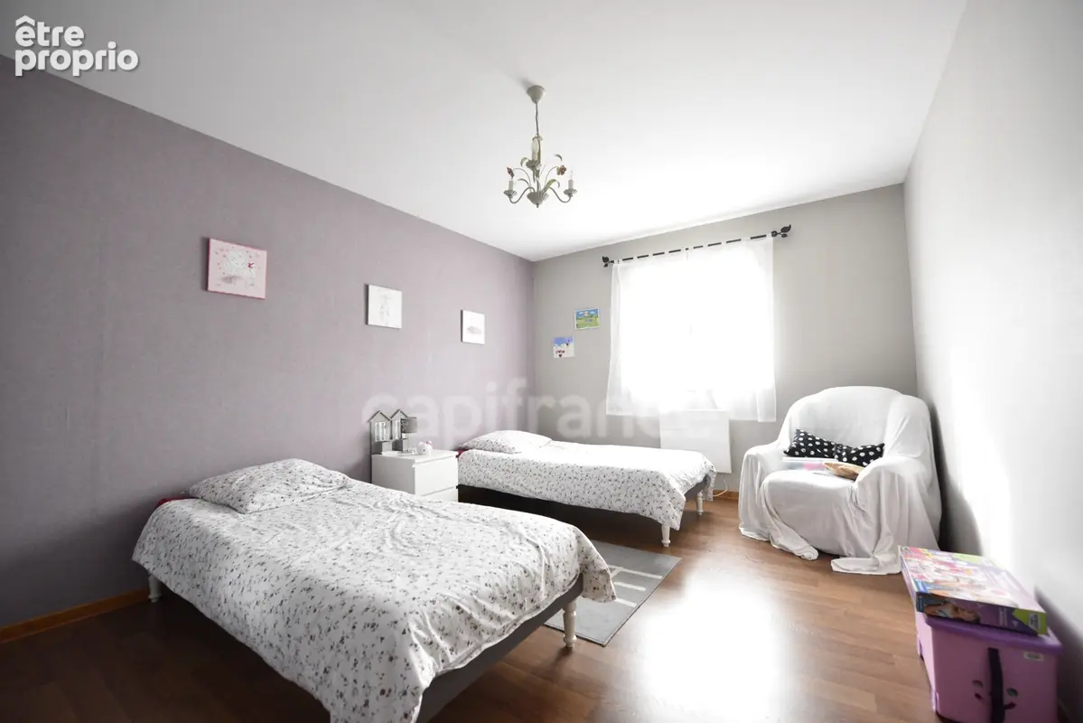 Maison familiale 5 chambres - Beaux volumes - Proche VERNON - photo 10