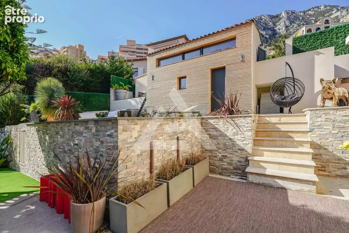 Villa  avec piscine - beausoleil - garage et parking - photo 14