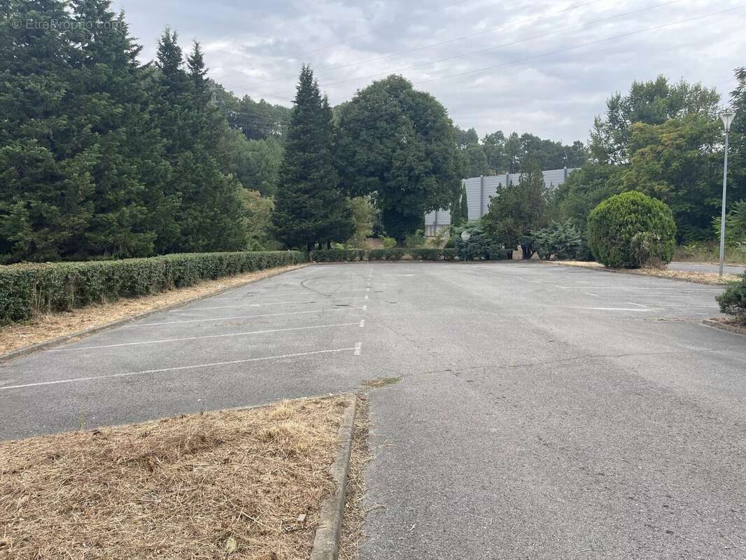 A VENDRE  Bureaux + Entrepôt au total   610m2 - photo 17
