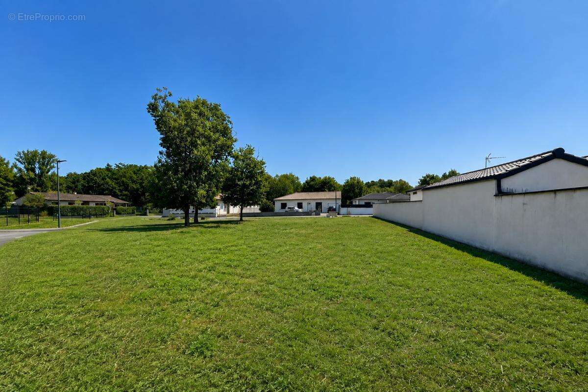 Montauban 82000,  Fonneuve Terrain  constructible et viabilisé - photo 4