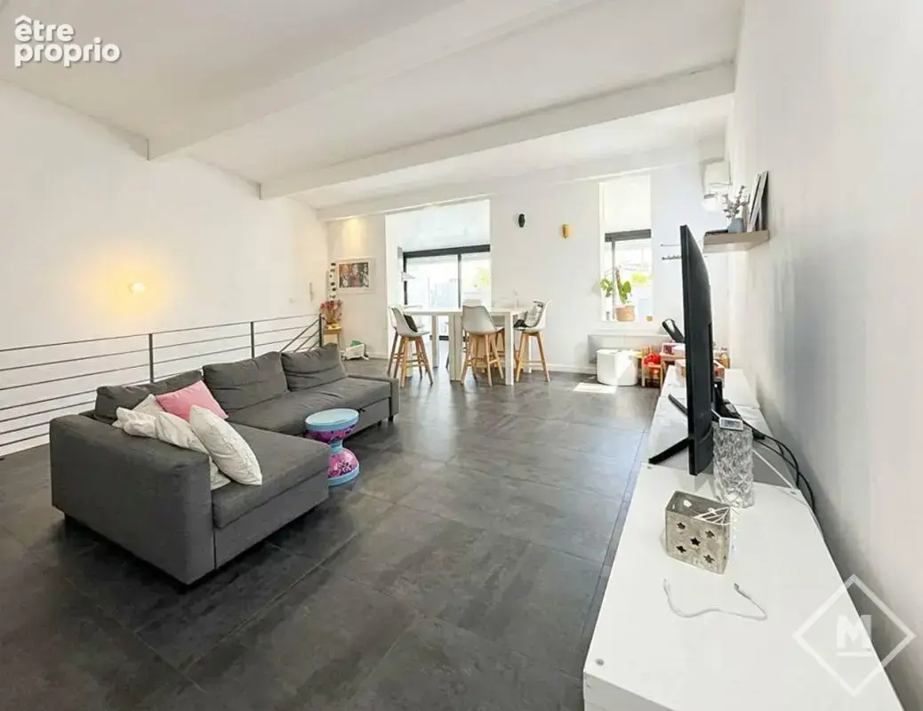 Appartement moderne 101m² Marseille 8ème garage terrasse et climatisation - photo 10