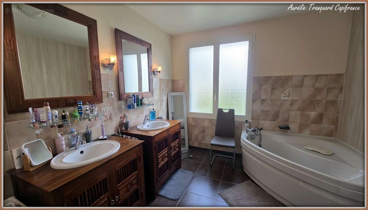 Maison avec climatisation à vendre 5 pièces varaize (17)plain pied sur 2383m² de terrain entierement clos - photo 11