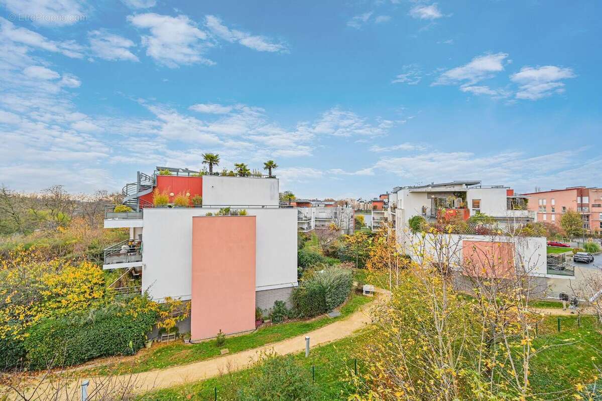 Appartement 79 m² à Creteil  - photo 3