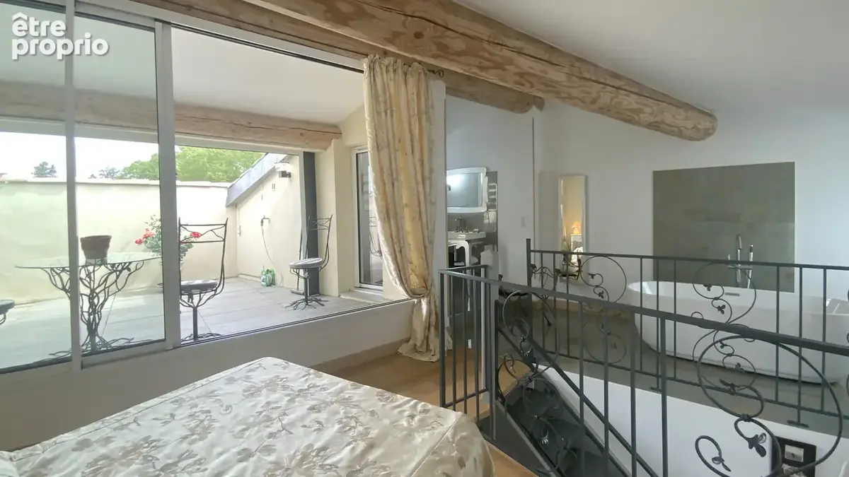 Charmante maison de village avec terrasse et garage. - photo 2