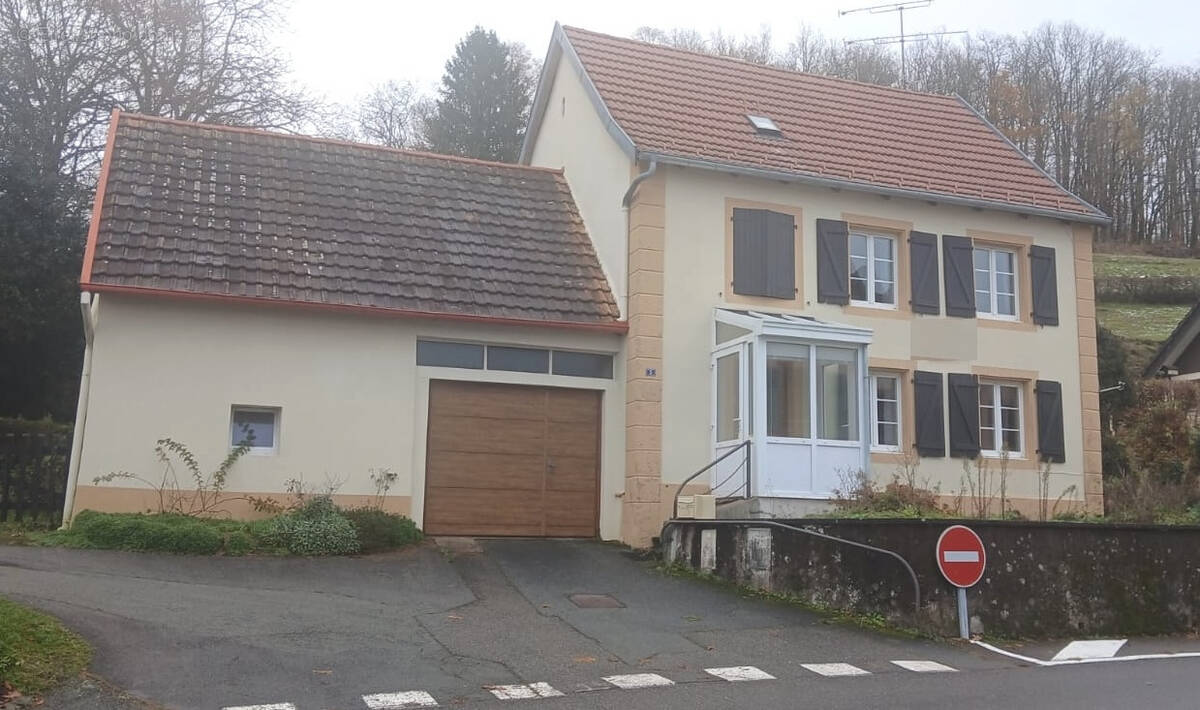 Maison à ROUGEGOUTTE