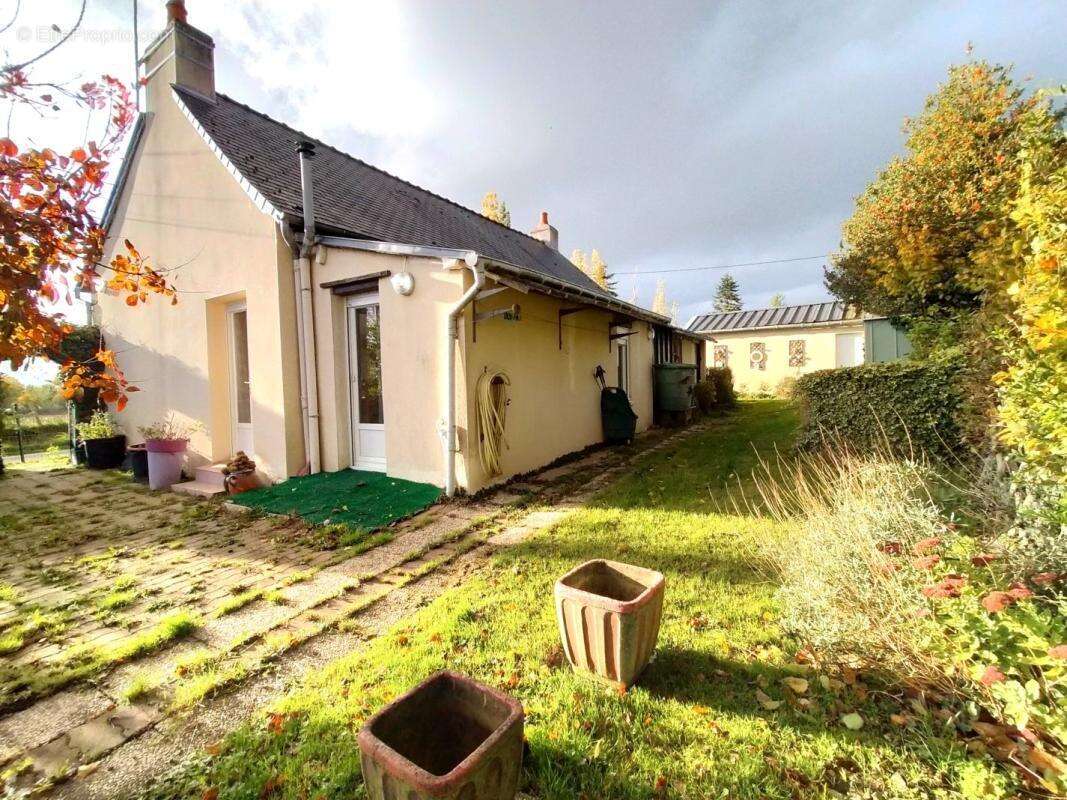Maison à AVERTON