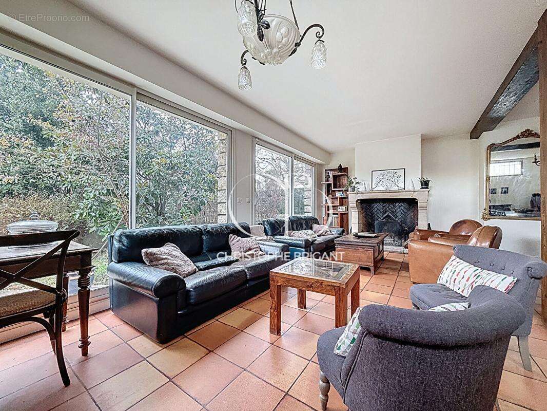 Maison à VILLEJUIF