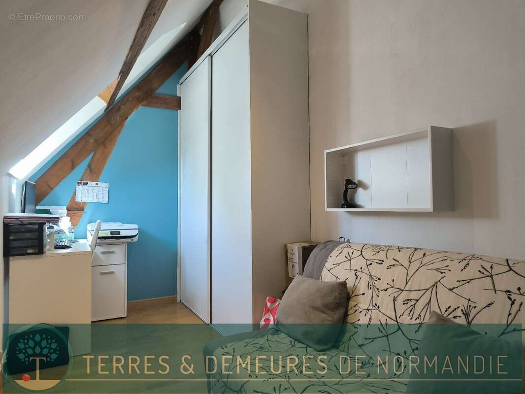 Maison à CORMEILLES