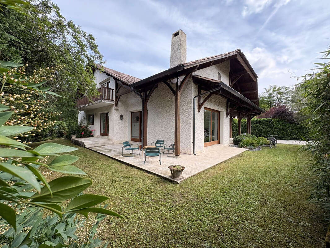 Maison à PESSAC