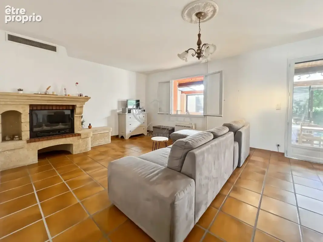 Maison 5 pièces 105 m² à vendre à Uzes (30700) - photo 8
