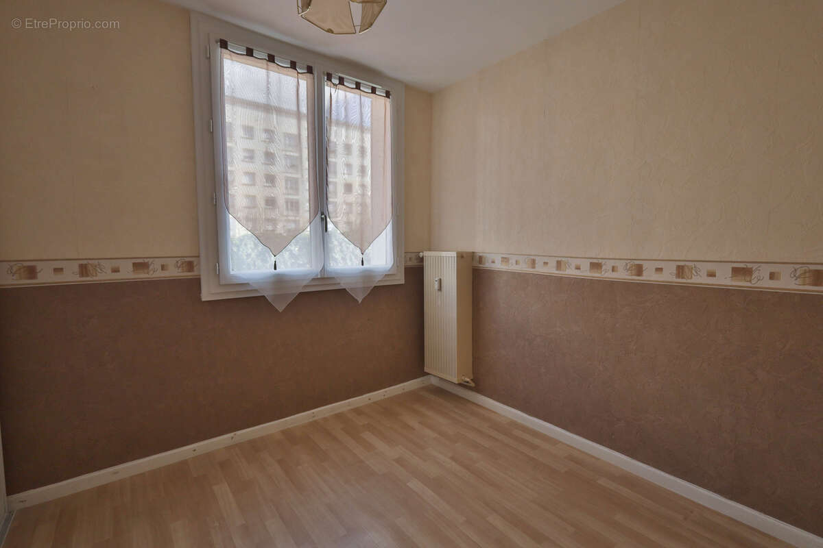 Appartement Type 3 - 67,78m2 habitables - Balcon - Cave - Place de parking Privative - photo 10