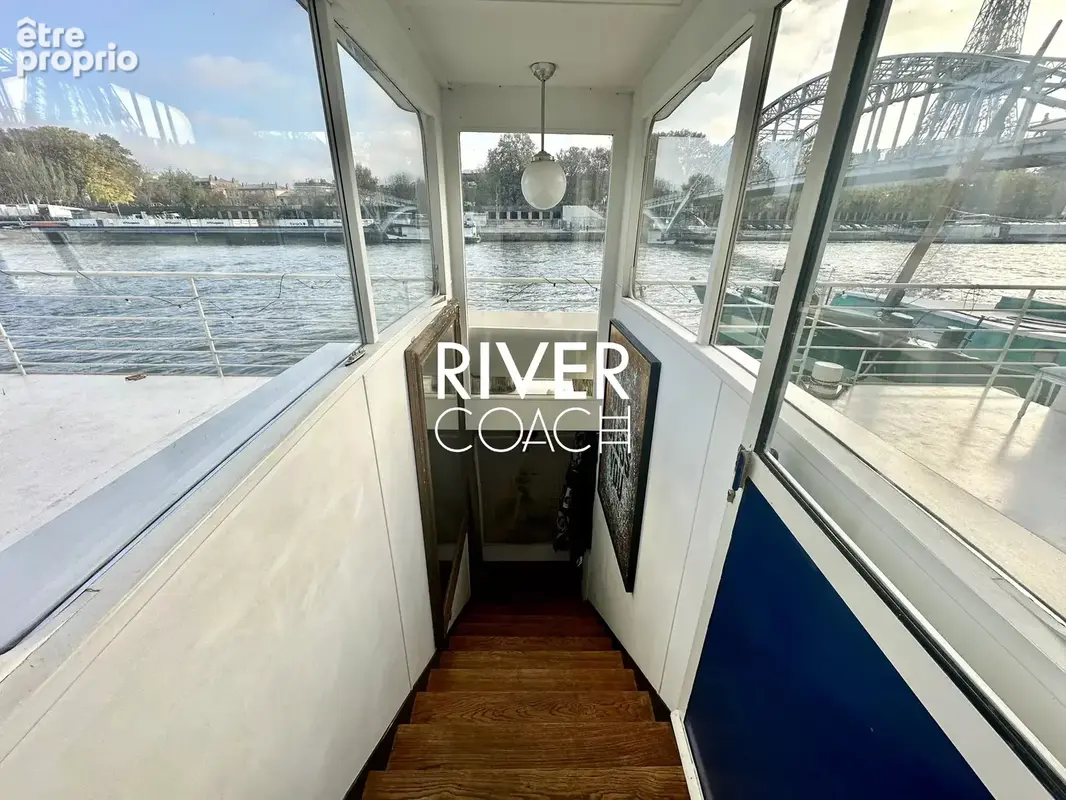 Péniche d’Exception de 150 m² avec Terrasse et Vue Iconique à Paris - photo 10