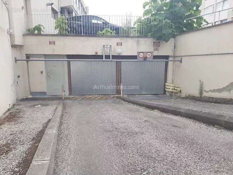 Vente Parking-box Colmar(68000) 14 000ï¿œ - photo 2