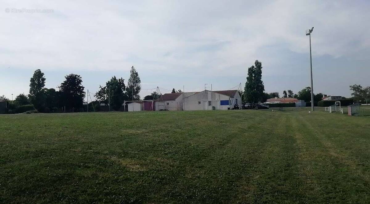 Terrain à LA ROCHELLE