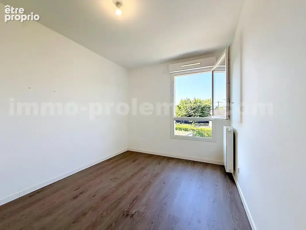 Appartement_T3_Vetraz-Monthoux_Genève_Ceva_tramway_Suisse_investissement_Séjour_Cuisine_Chambre_