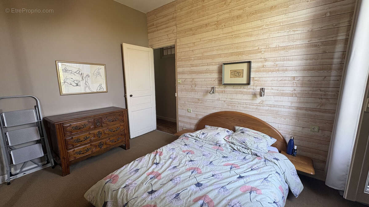 NIORT   Maison de ville T4 dans un quartier recherché - photo 8