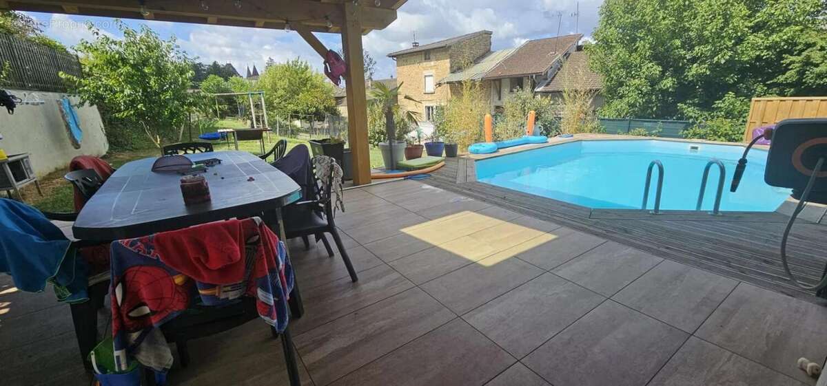 Maison à SAINT-JEAN-LE-VIEUX