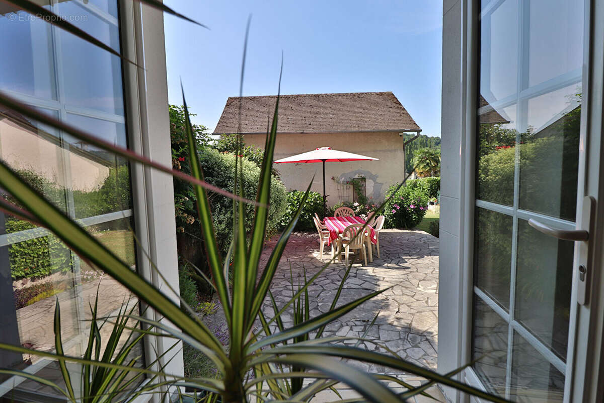 Maison Lasseube 6 pièces 180 m2 - photo 8