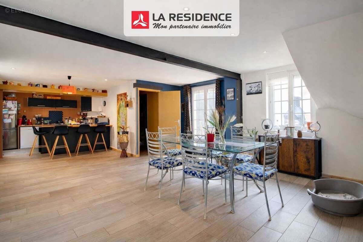 Maison 140 m² à Oissel  - photo 2