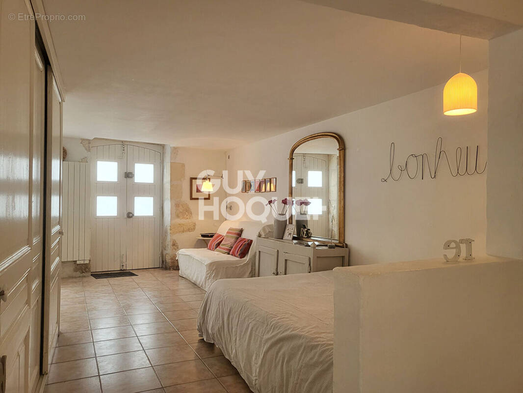 Appartement à LA FLOTTE