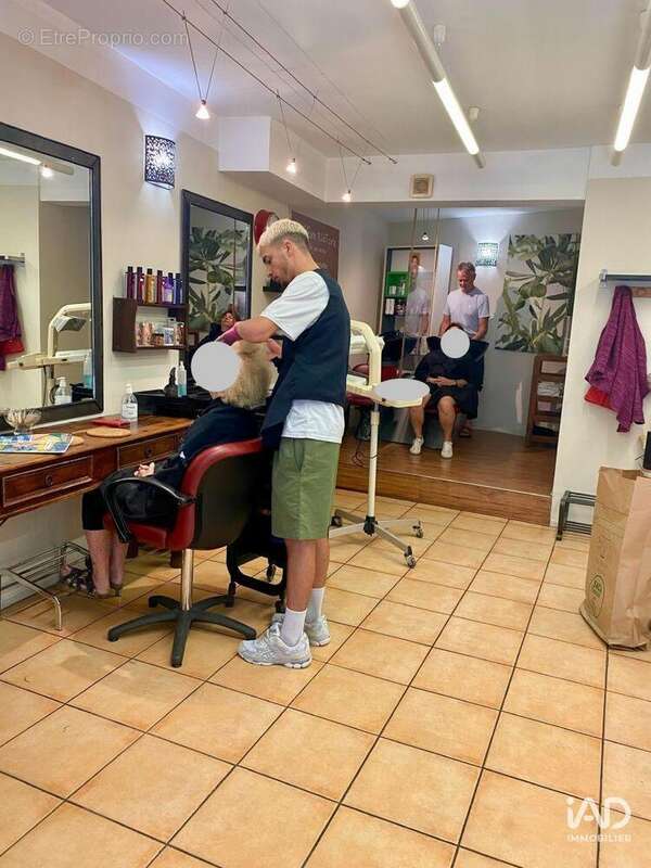 Photo 2 - Commerce à LE VIGAN