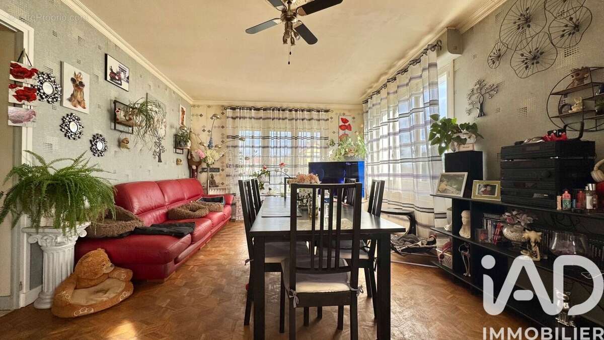 Photo 5 - Maison à ROMILLY-SUR-SEINE