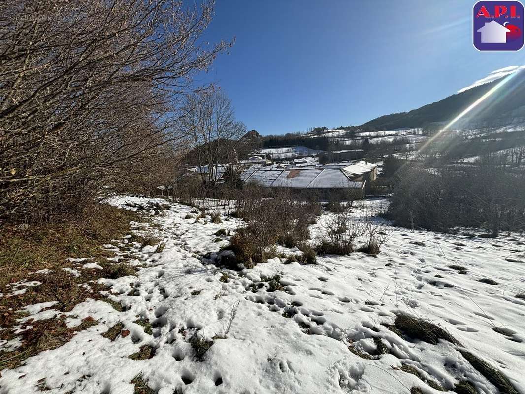 Terrain à ROQUEFEUIL