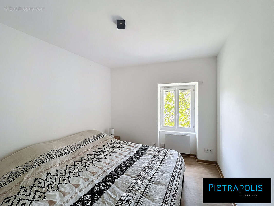 Maison à REGNIE-DURETTE