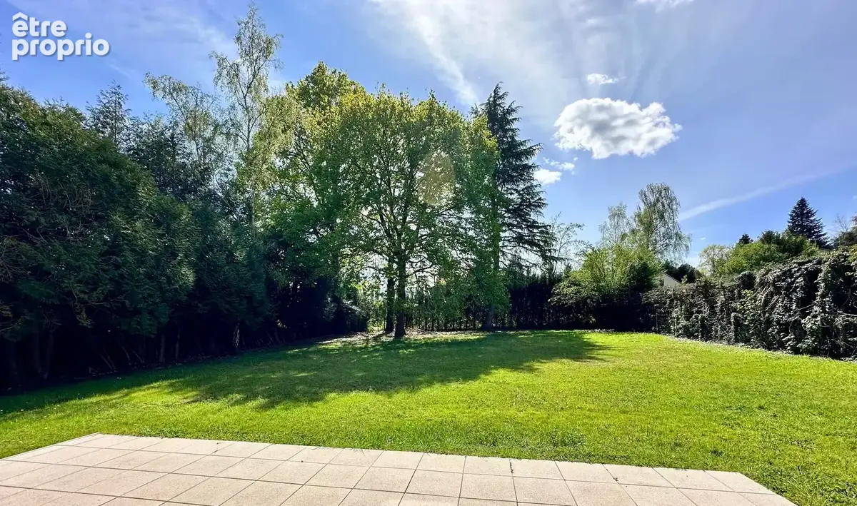 Maison à vendre 8 pièces - 200 m2 - Terrain 1748 m2 - DAMPIERRE EN YVELINES (78) - photo 4
