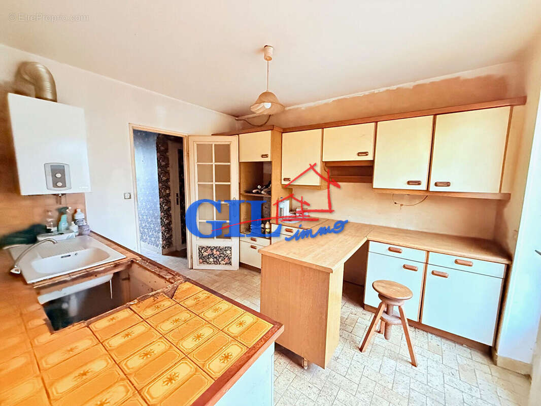 Maison à SAVIGNY-LE-TEMPLE