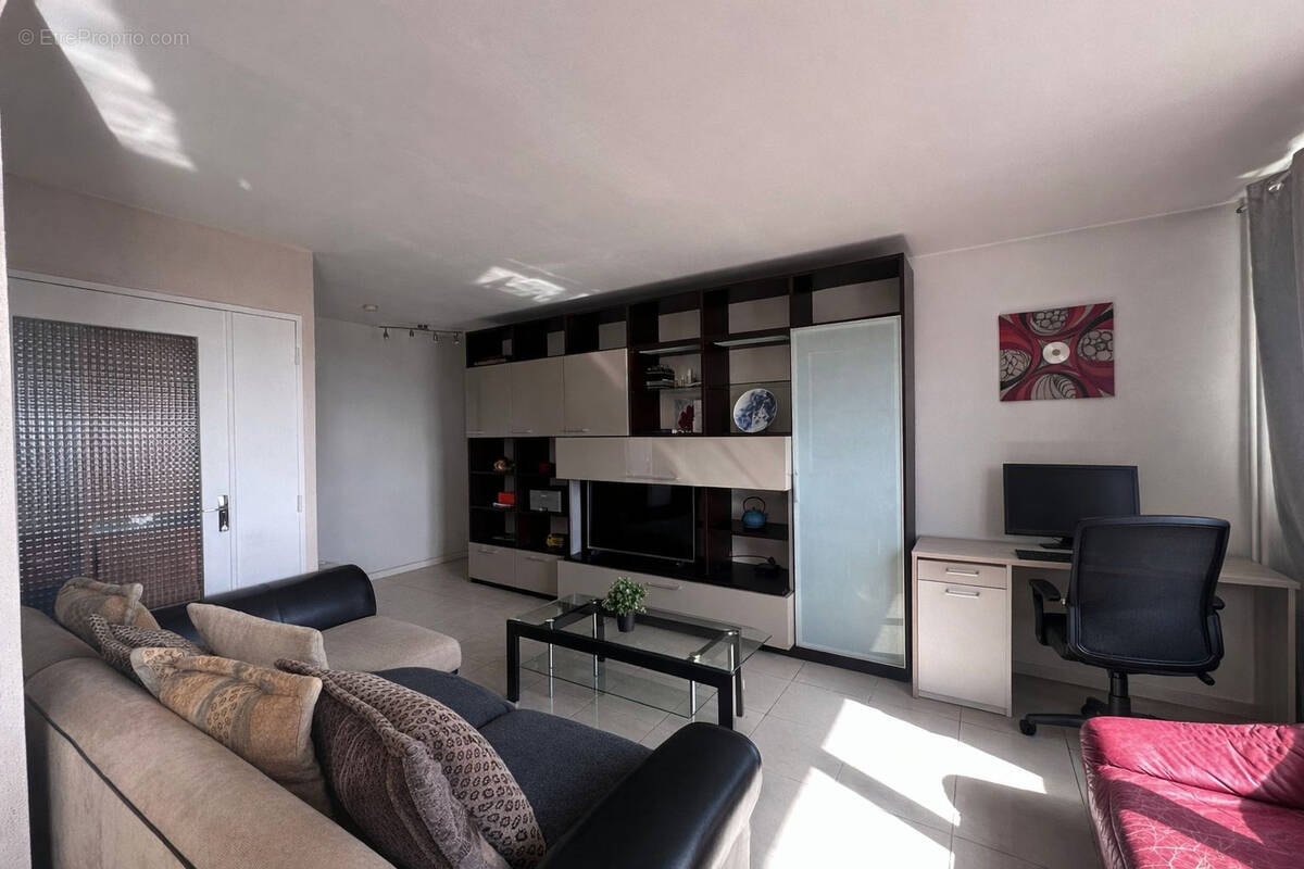 Appartement à SAINT-DENIS