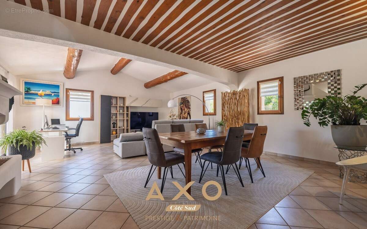 Maison à PERTUIS