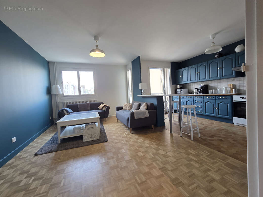 Appartement à SAINT-ETIENNE